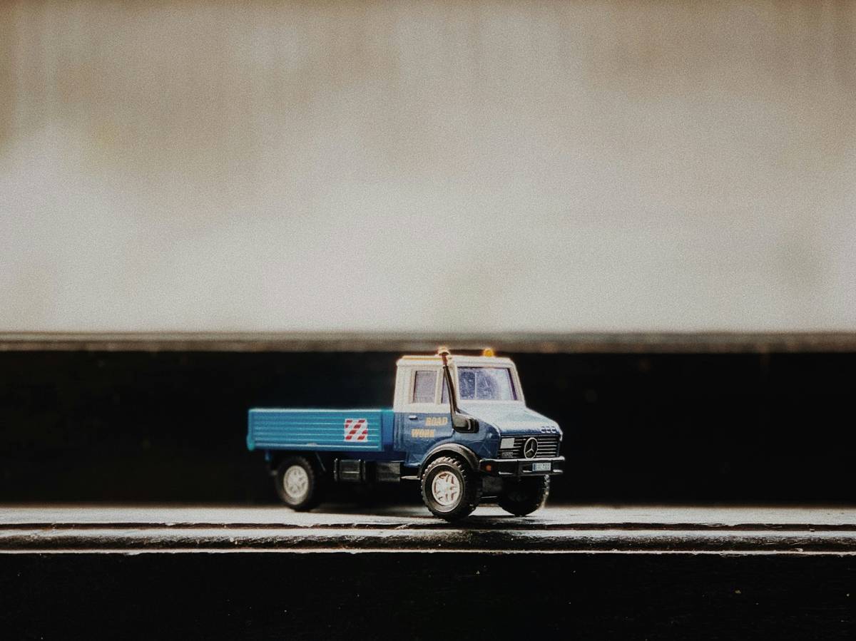 radio control car what is most essential components including motor, battery, and suspension setup
